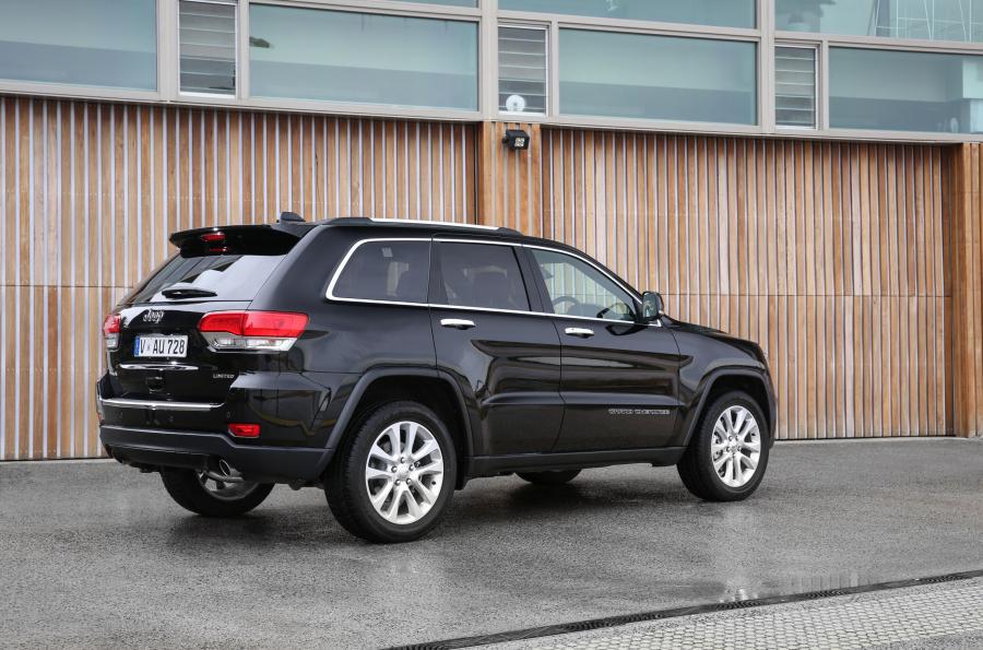  Jeep Grand Cherokee Limited (WK2) 2017 года  (AU) (фото 8 из 19)